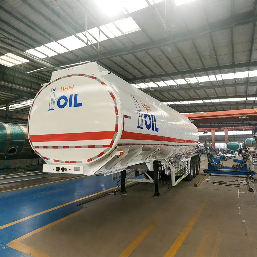 White aluminum 3 axle light oil tanker trailer for fuel delivery