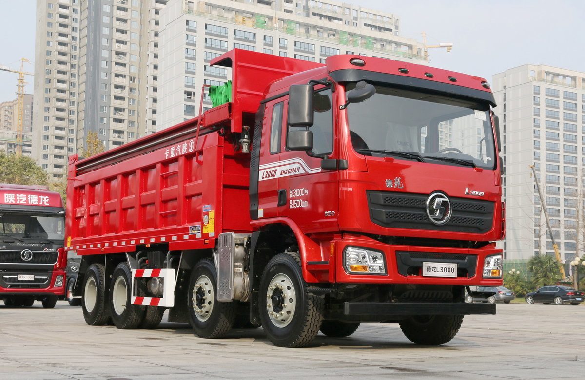 Shacman L3000 8X4 6.2m Dump Truck – Lightweight 300HP Tipper for Urban Construction