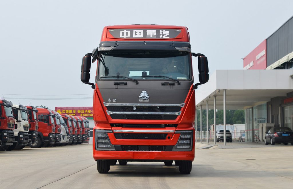HOWO TH7 540HP 4X2 Tractor Truck with China VI Engine