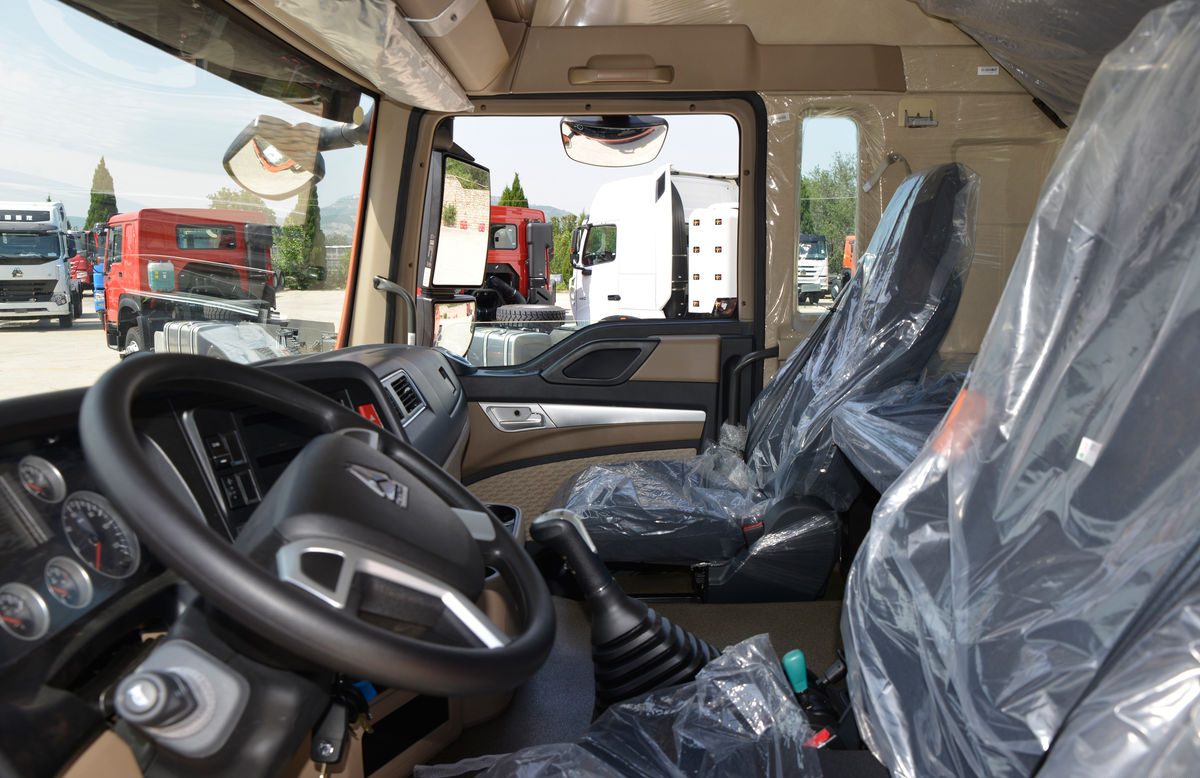 HOWO TX 400HP 4X2 Euro VI Tractor Truck with Weichai Engine
