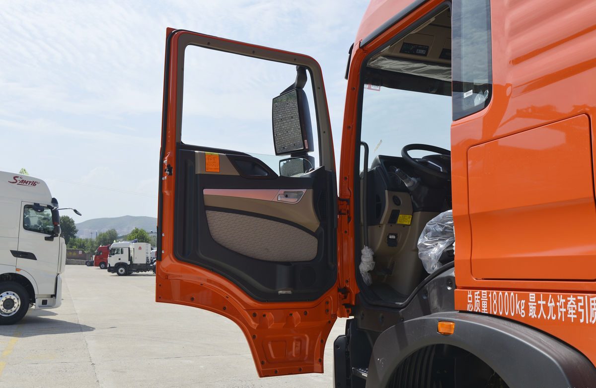 HOWO TX 400HP 4X2 Euro VI Tractor Truck with Weichai Engine