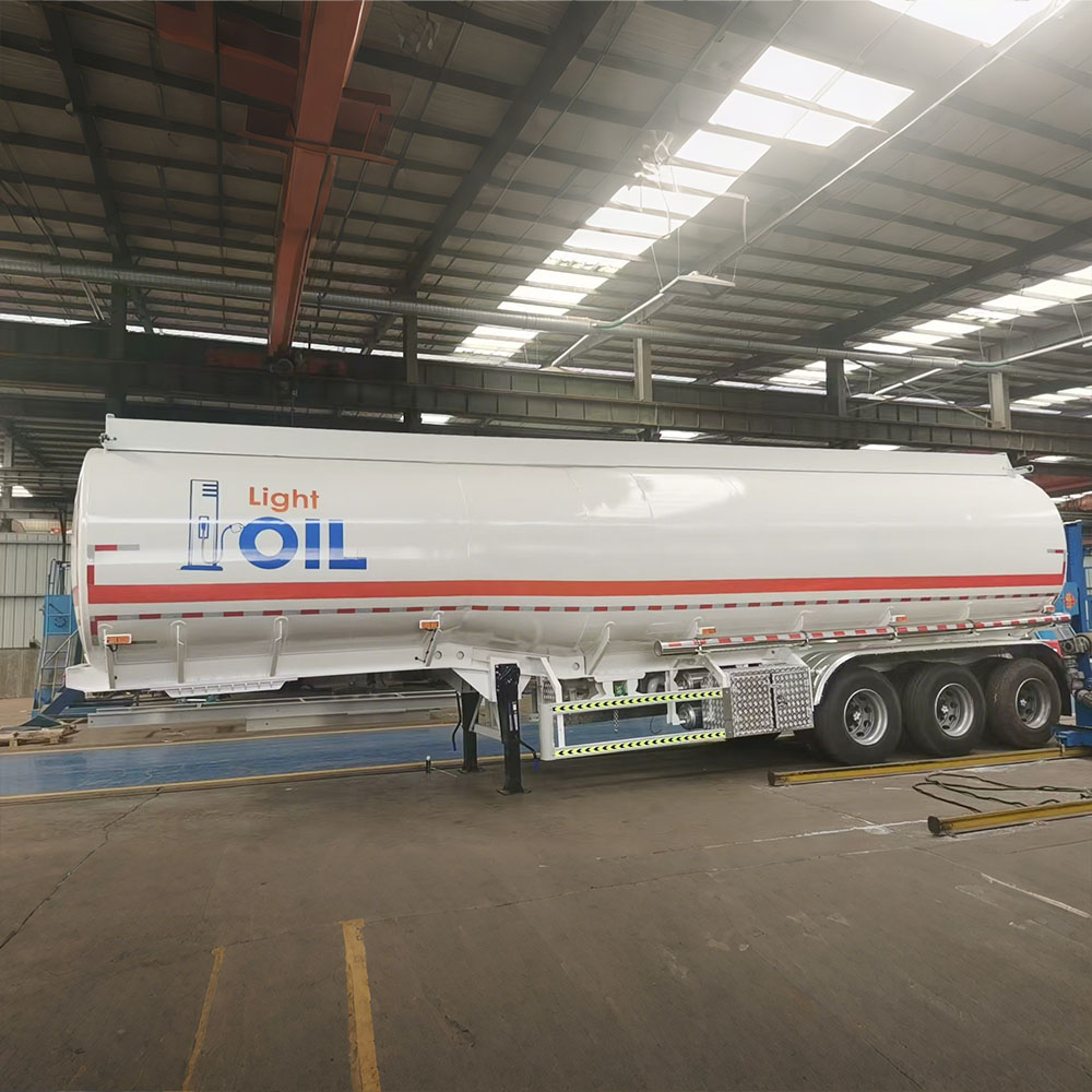 White aluminum 3 axle light oil tanker trailer for fuel delivery