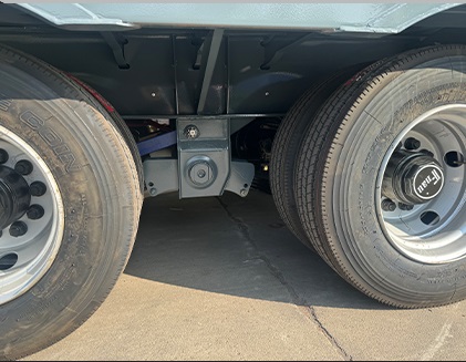 Enclosed 3 axle dry box van semi trailer for long-distance cargo transport