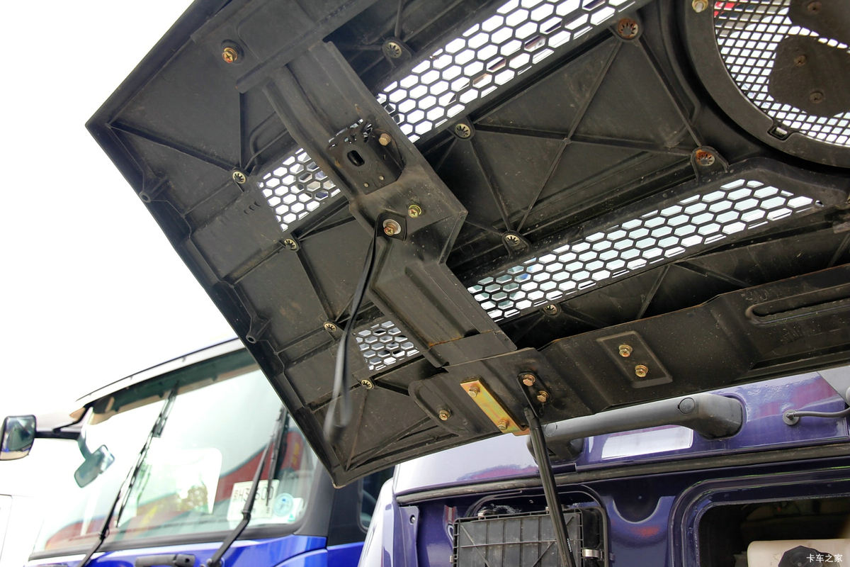 Foton Auman GTL 380HP 4x2 diesel tractor truck for logistics transport