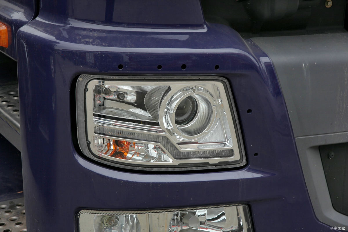 Foton Auman GTL 380HP 4x2 diesel tractor truck for logistics transport