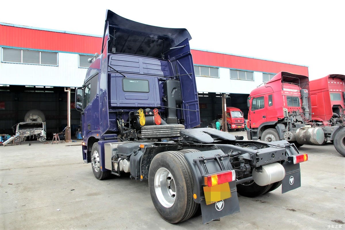 Foton Auman GTL 380HP 4x2 diesel tractor truck for logistics transport
