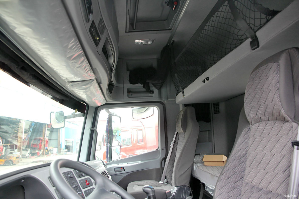 Foton Auman GTL 380HP 4x2 diesel tractor truck for logistics transport