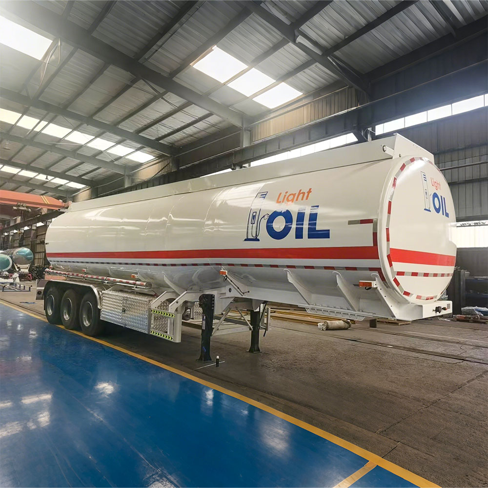 White aluminum 3 axle light oil tanker trailer for fuel delivery