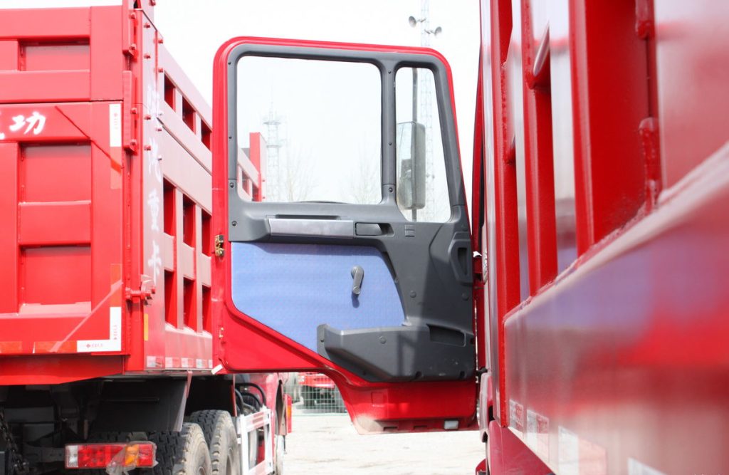 Shacman F2000 310HP 6X4 5.8m Dump Truck with Weichai Engine