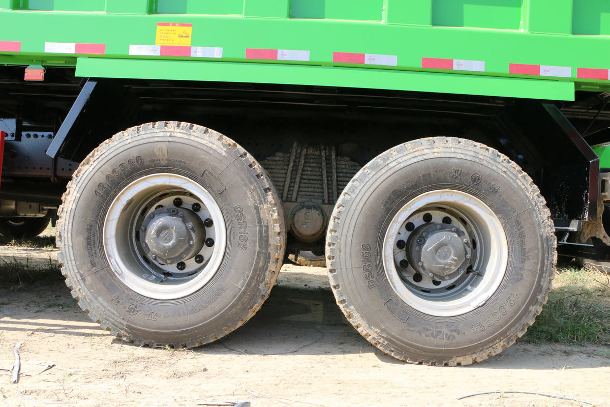 Foton Auman GTL 9 Series 400HP 6X4 Dump Truck with 5.6m cargo box