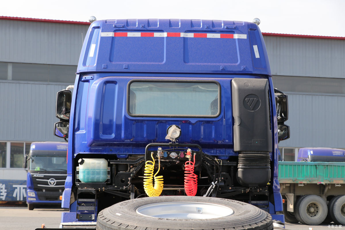 Foton Auman ETX 6 Series 400HP 6X4 Adventure Edition Tractor Truck