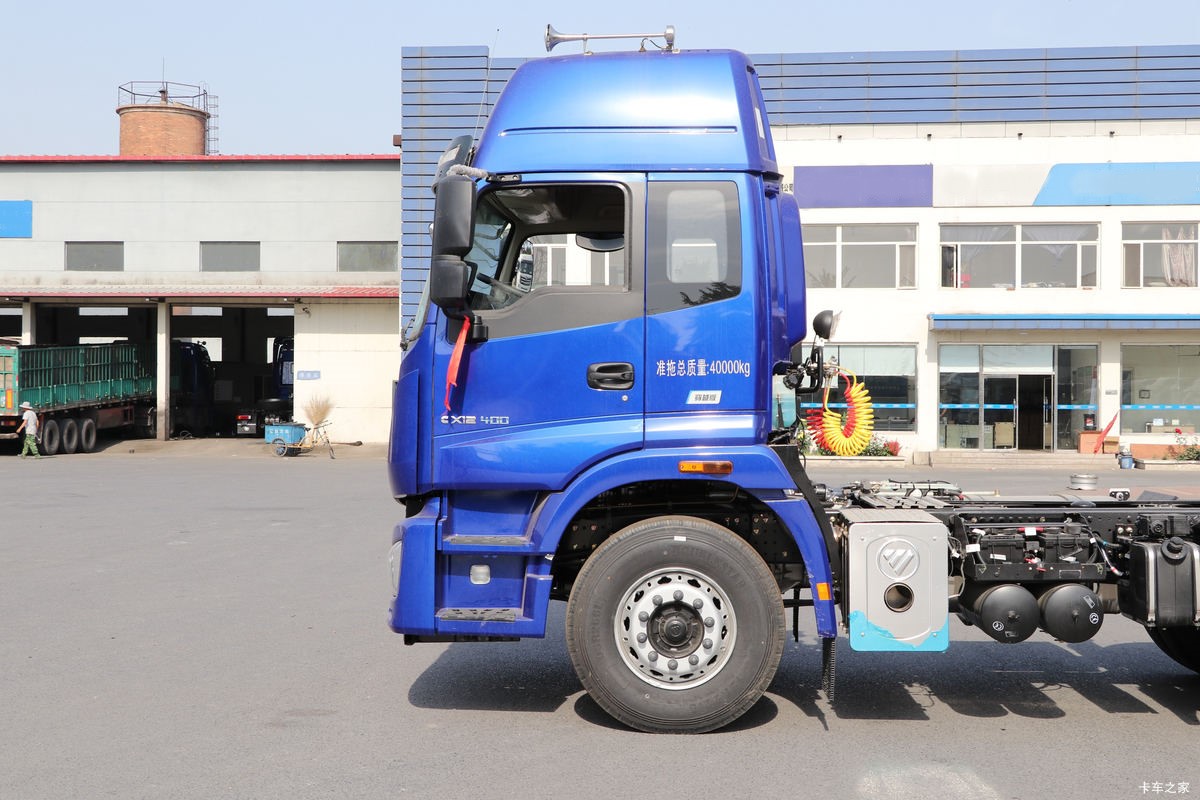 Foton Auman ETX 6 Series 400HP 6X4 Adventure Edition Tractor Truck