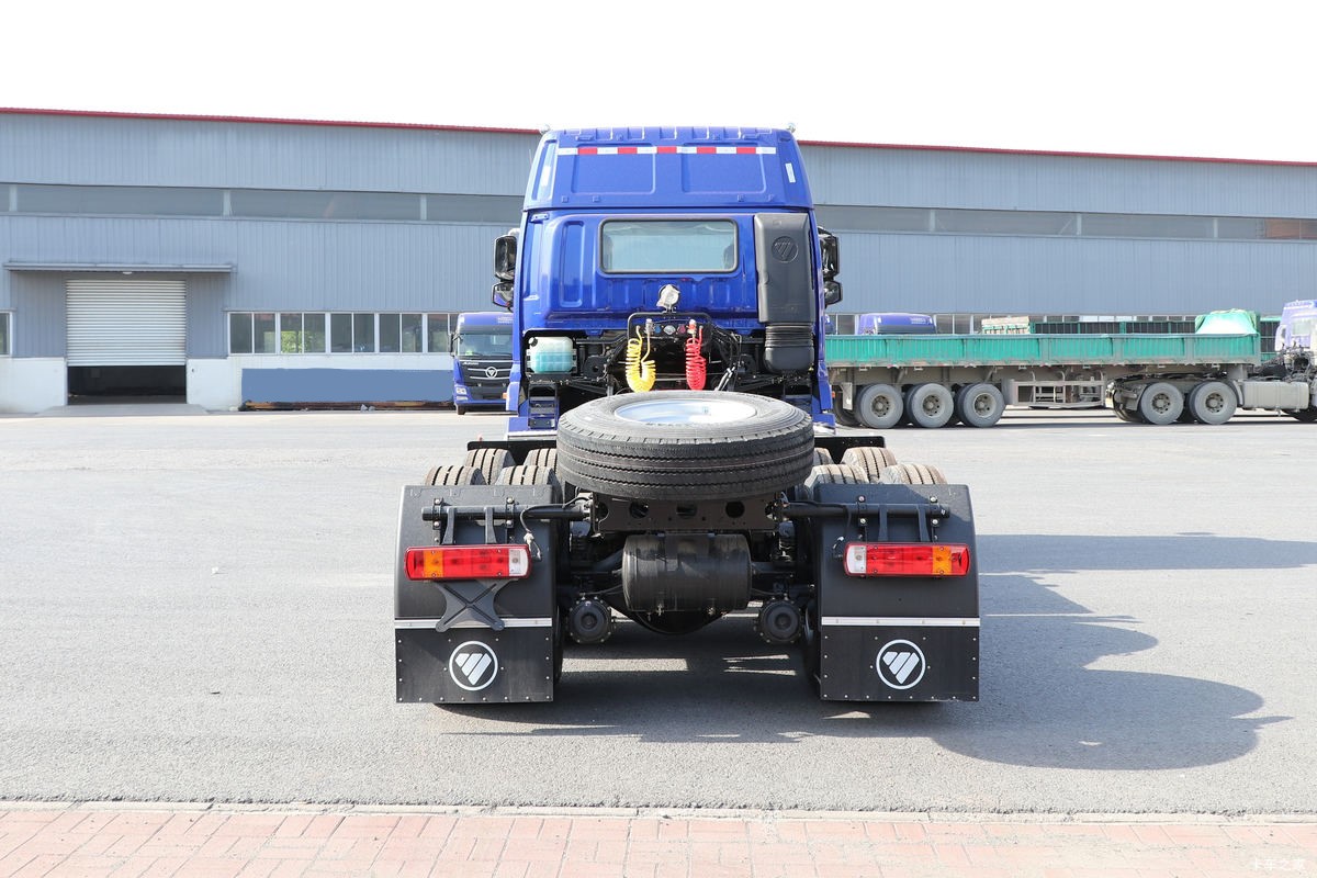 Foton Auman ETX 6 Series 400HP 6X4 Adventure Edition Tractor Truck