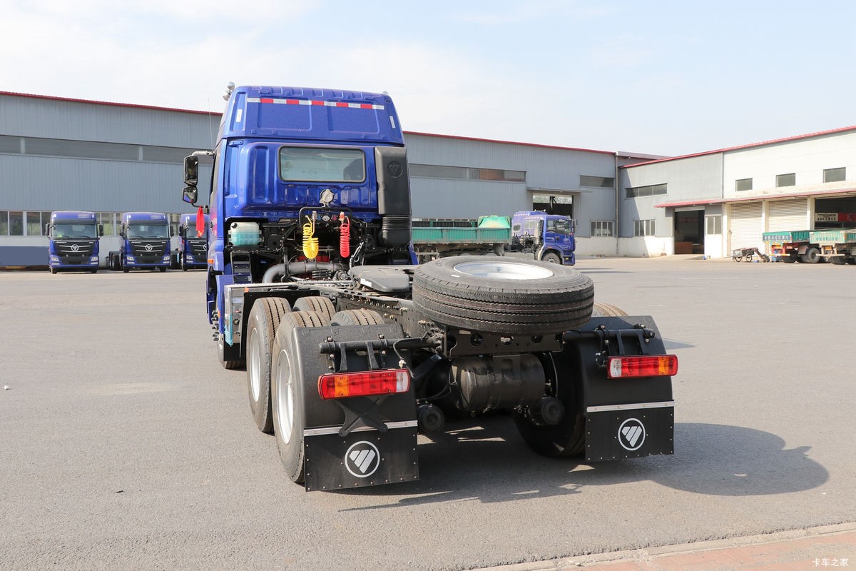 Foton Auman ETX 6 Series 400HP 6X4 Adventure Edition Tractor Truck