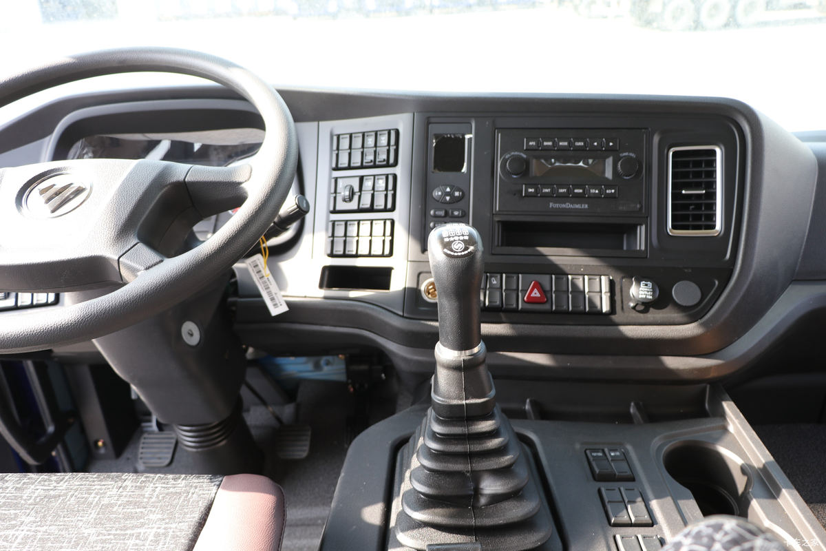 Foton Auman ETX 6 Series 400HP 6X4 Adventure Edition Tractor Truck