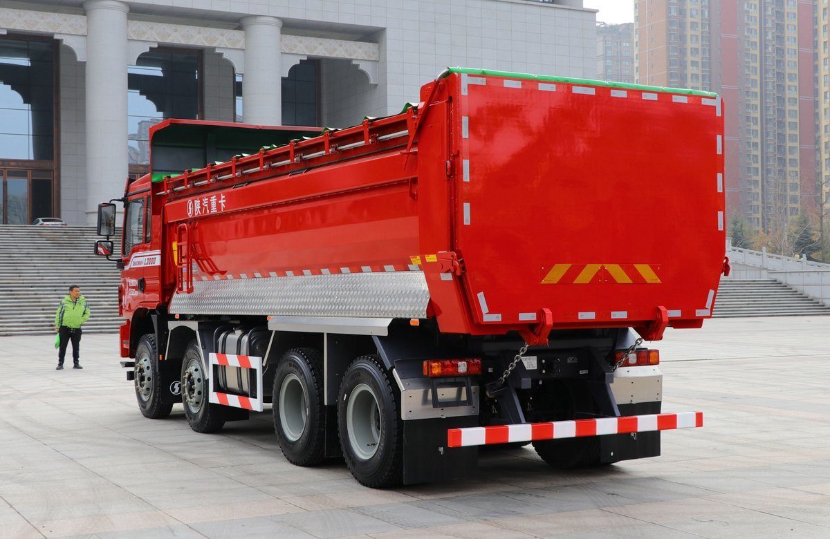 Shacman L3000 8X4 6.2m Dump Truck – Lightweight 300HP Tipper for Urban Construction
