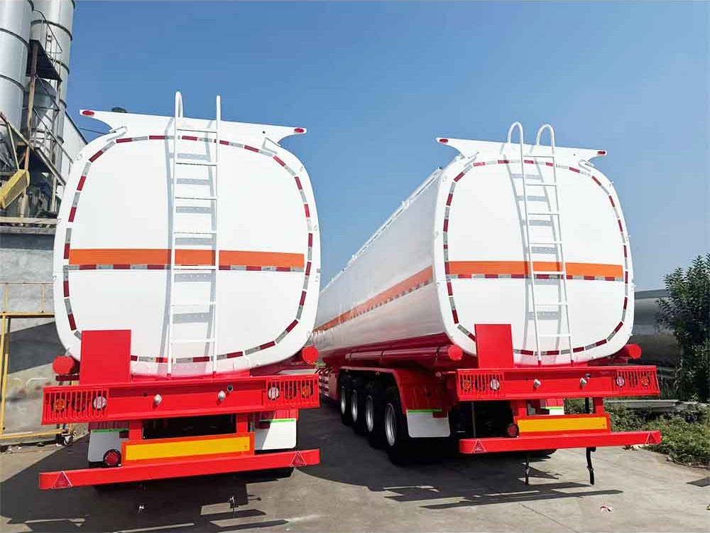 Heavy-duty asphalt tank trailer with 80m³ insulated tank and 4×16T axles for hot bitumen transport