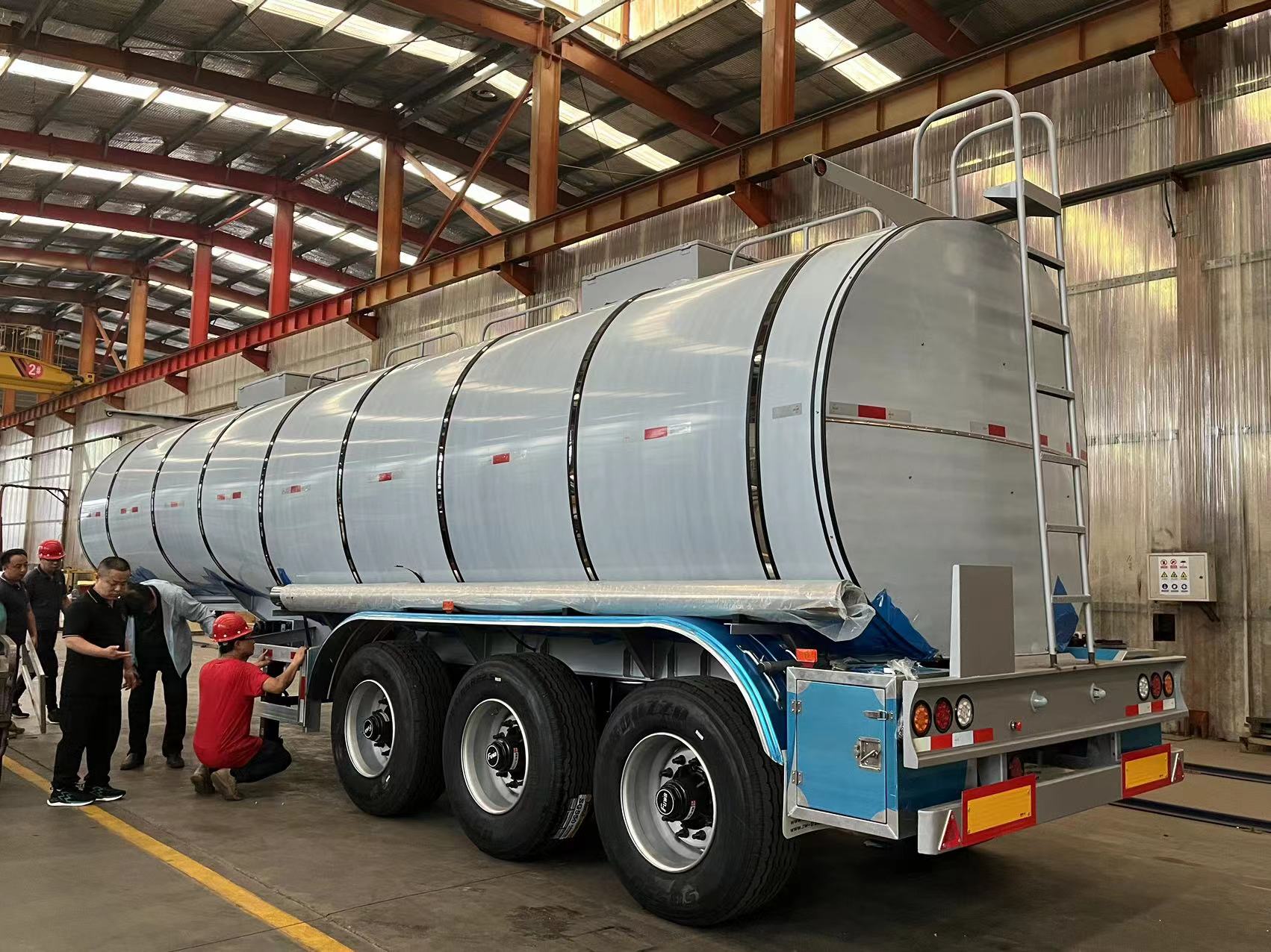 3 axle stainless steel tanker semi trailer for diesel, edible oil, and chemical transportation
