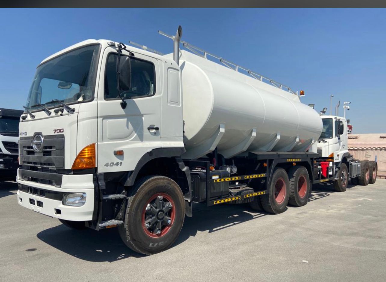 Hino Tractor 700 4041 Chassis 30T 6×4 Heavy Duty Truck - ZW GROUP Vehicle