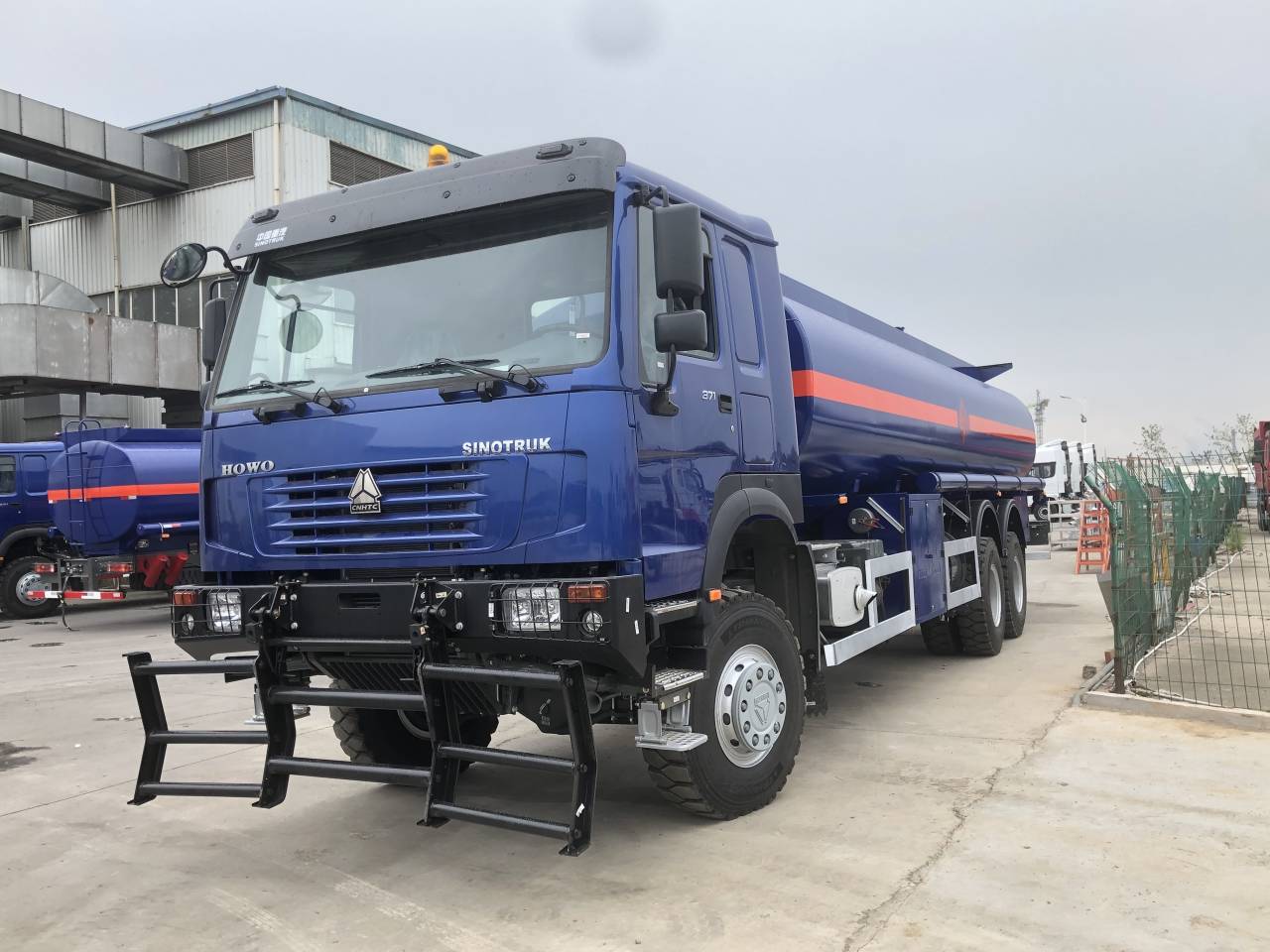 Chassis and Suspension of Sinotruk Howo 371 Tanker Truck
