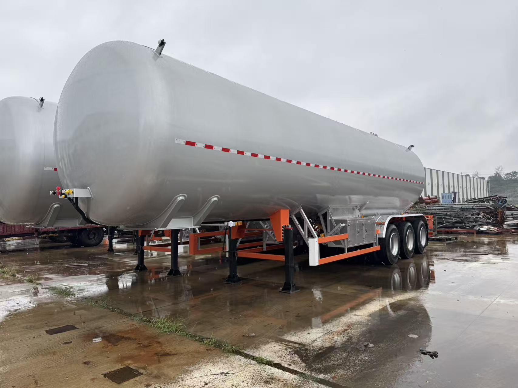 ZW GROUP 56 Cubic Meter LPG Tanker Semi-Trailer